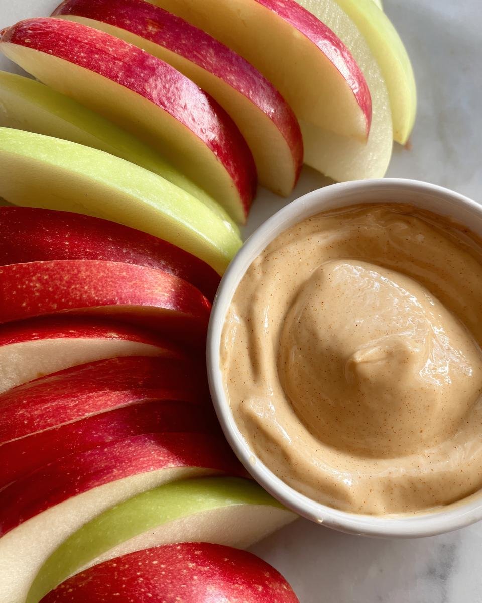 Apple Slices with Cinnamon Yogurt Dip - detail 1