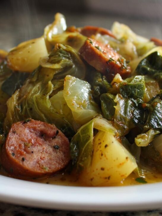 Slow Cooker Cabbage, Potatoes, and Smoked Sausage