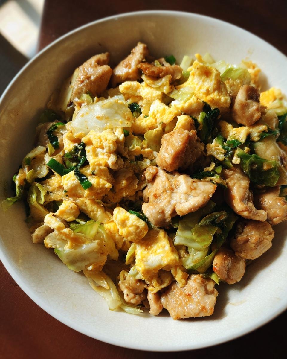 Stir-fried Chicken with Eggs and Cabbage - detail 3